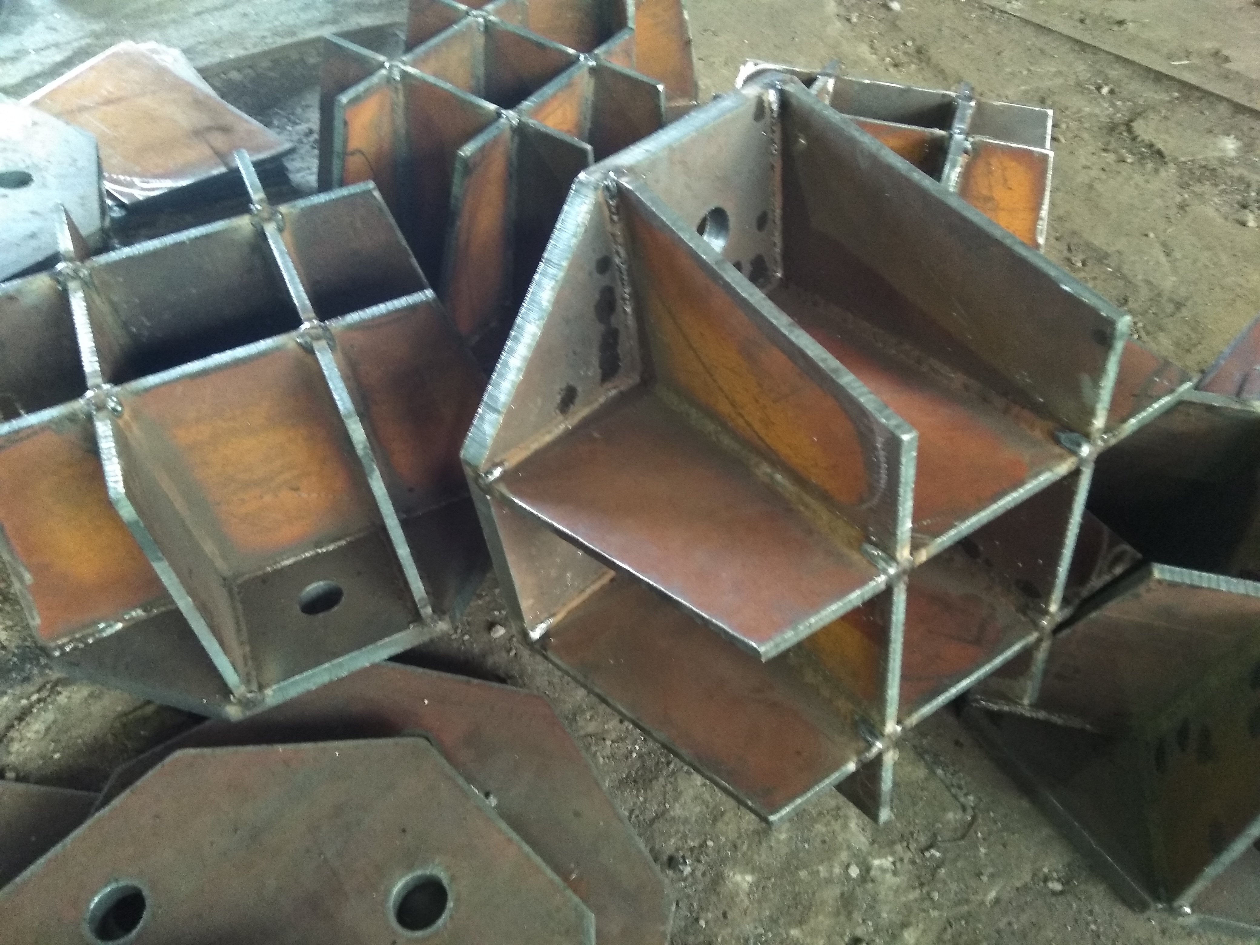 Закладные детали Д-7