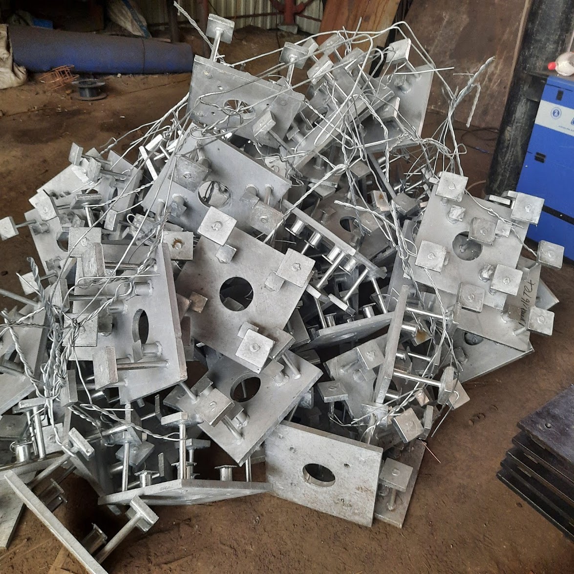 Закладные детали МН